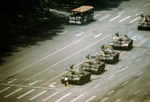 "Tank Man" sur la place Tiananmen en 1989.