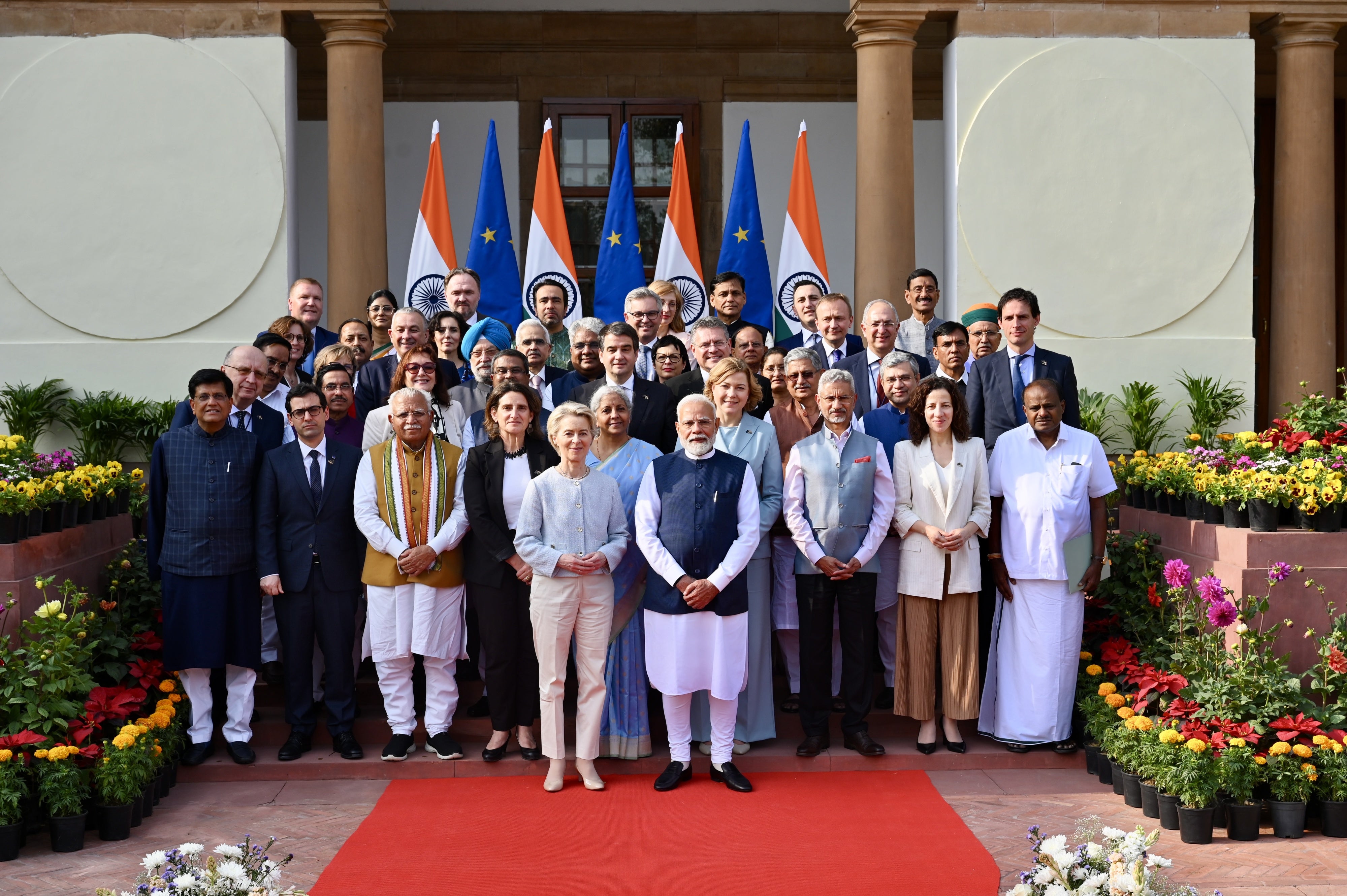 EU Commission President Ursula von der Leyen (center left) and the College of European Commissioners with Indian Prime Minister Narendra Modi and other Indian officials in New Delhi, February 27, 2025.