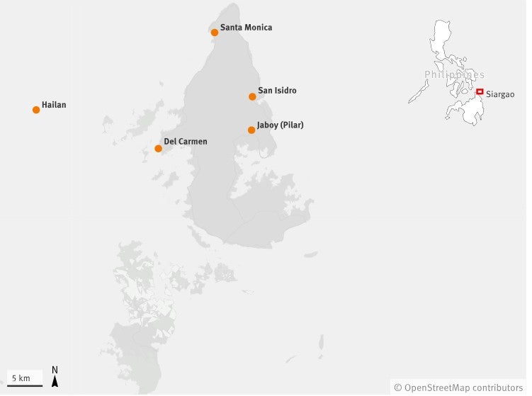 Carte de Siargao et des îles voisines, dans le sud-est des Philippines, où Human Rights Watch a mené en 2025 des recherches sur les déplacements de population après le passage du typhon Odette (aussi connu sous le nom de « typhon Rai ») en 2021.
