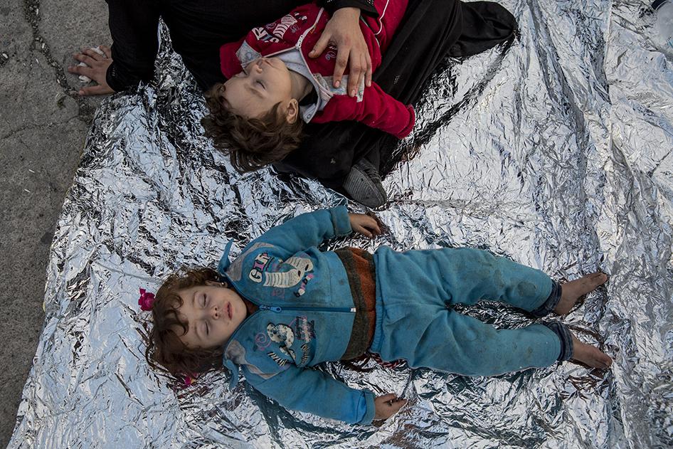 2015-eca-eu-refugees-save-6-FR