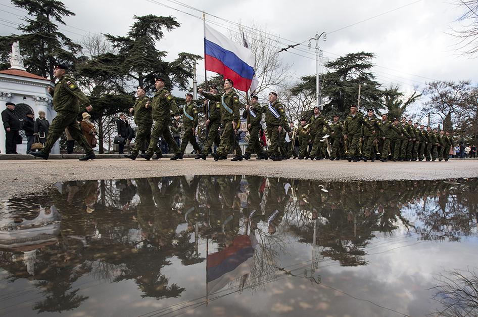 2016-3-eca-crimea-servicemen