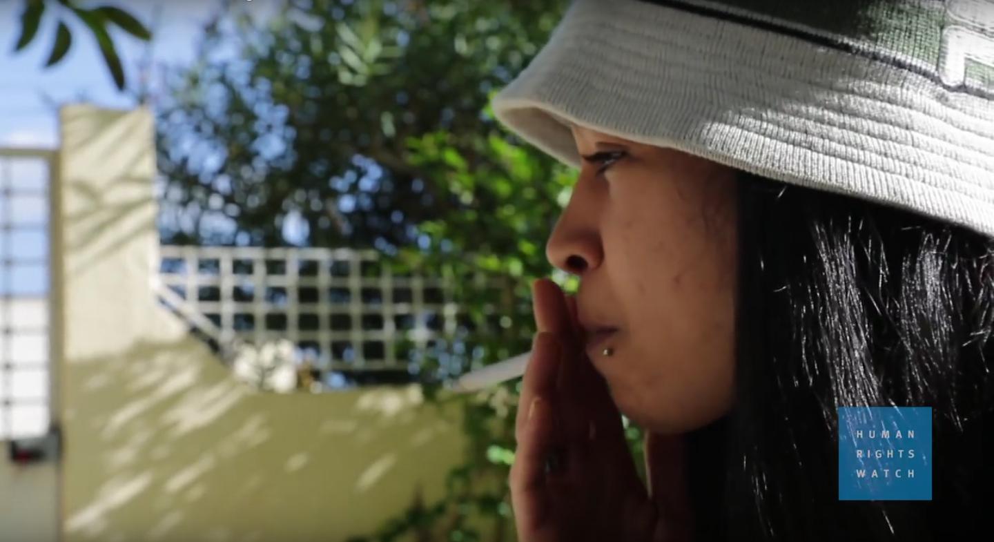 Video: um ano de cadeia por fumar um baseado