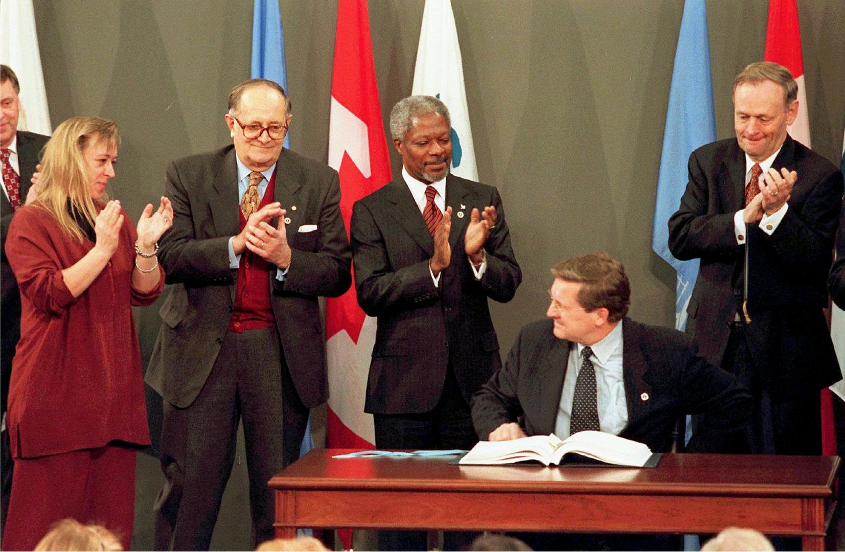 201911arms_landmines_treatysigned