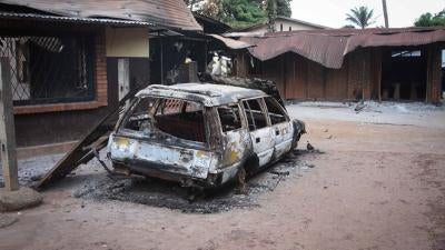 Destroyed vehicle in Bazanga quartier, Bangui, burned out during sectarian violence on September 26, 2015.
