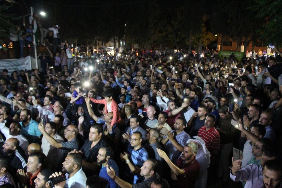 Thousands of Jordanian teachers march from the governorship building to the Professional Unions Complex to demand a reversal of the decision to close the Teachers Union, in Irbid, Jordan on August 01, 2020.
