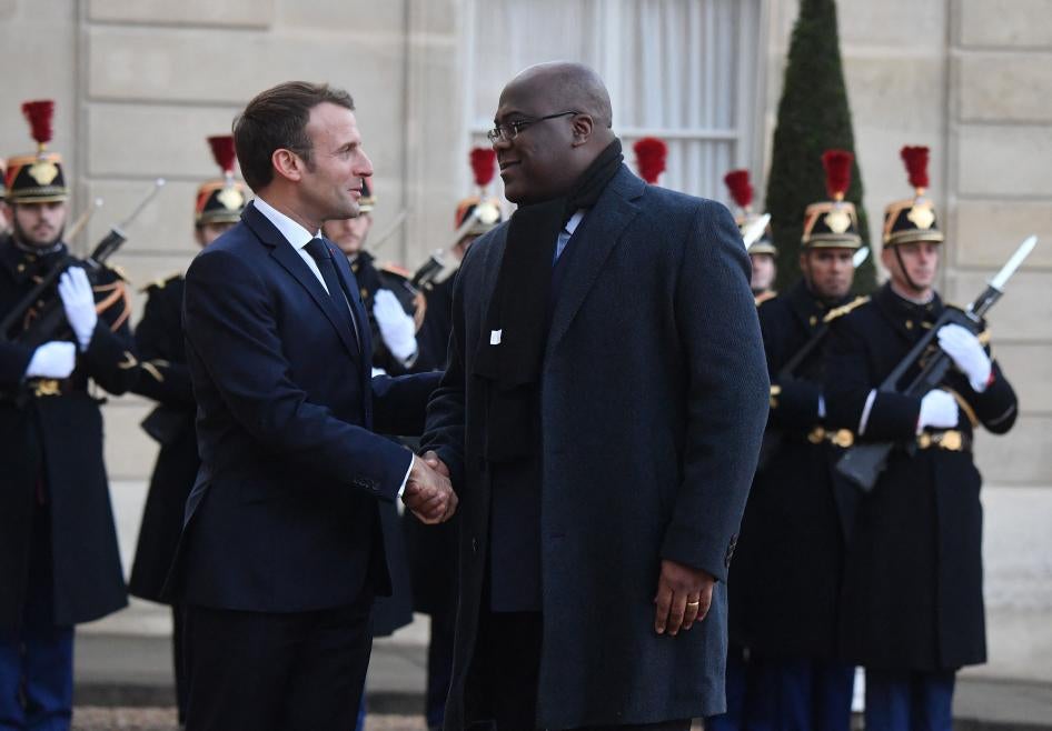Le président français Emmanuel Macron et le président de la RD Congo Félix Tshisekedi au palais présidentiel de l'Élysée à Paris, le 12 novembre 2019.