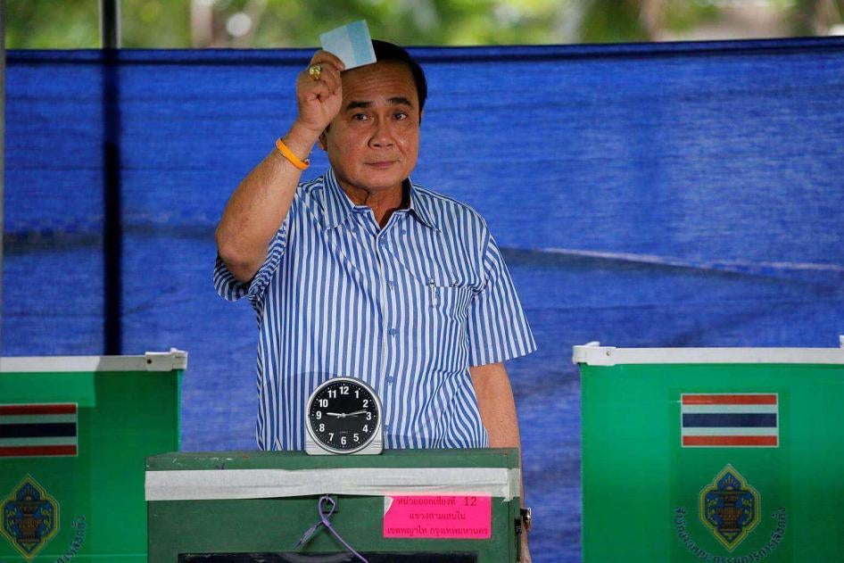 Prime Minister Gen. Prayut Chan-ocha casts his ballot during the constitutional referendum vote in Bangkok, Thailand on August 7, 2016. 