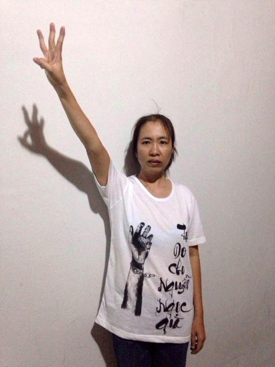 201706Asia_Vietnam_MotherMushroom