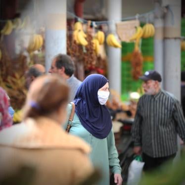 People shop in the Central Market of Tunis during the first days of Ramadan, Tunis, Tunisia April 28, 2020. 