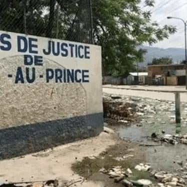 10 Jen pase a, yon gang ki rele "5 Segonn" te pran kontwòl Palè Jistis Pòtoprens la.