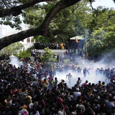 202207asia_srilanka_protesters