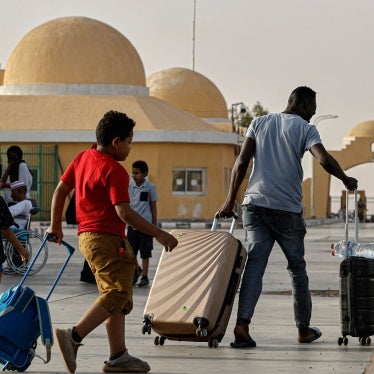 Refugees fleeing conflict in Sudan cross into Egypt through the Argeen Land Port on May 12, 2023. 