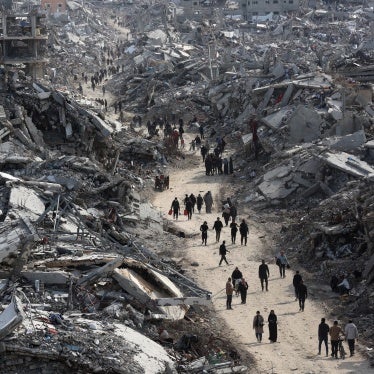 Displaced Palestinians returning to the Jabalia refugee camp in the northern Gaza Strip on January 19, 2025. 