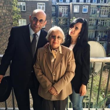 2016-4-eca-yunus-family-reunited