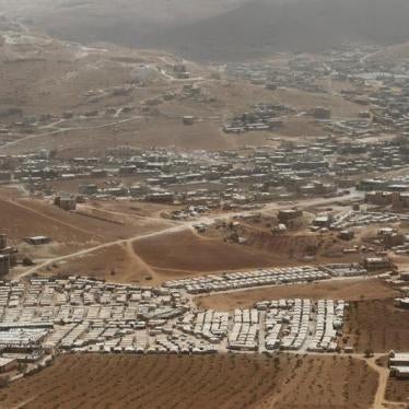 A general view shows Syrian refugee camps dotted in and around the Lebanese town of Arsal, near the border with Syria, Lebanon, September 21, 2016. © 2016 Reuters