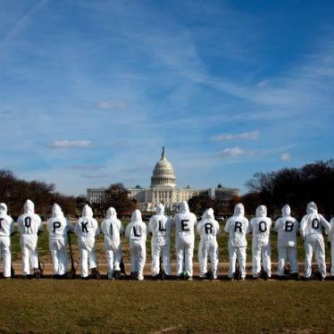 201902us_arms_killerrobots_protest