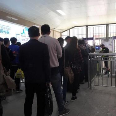 A checkpoint in Turpan, Xinjiang. Some of Xinjiang’s checkpoints are equipped with special machines that, in addition to recognizing people through their ID cards or facial recognition, are also vacuuming up people’s identifying information from their 
