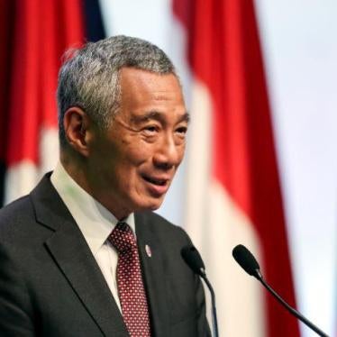 Singaporean Prime Minister Lee Hsien Loong speaks during a press conference following the 33rd ASEAN summit in Singapore, Thursday, Nov. 15, 2018.