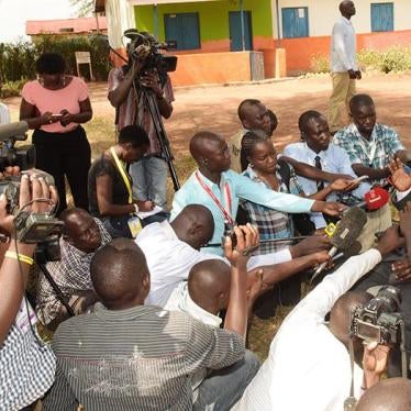 201905africa_uganda_journalists_musevini